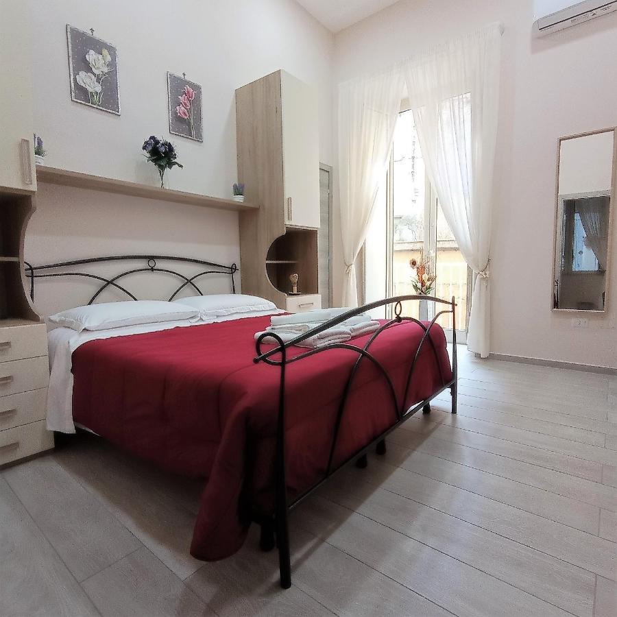 Essenza Di Couette-café Naples